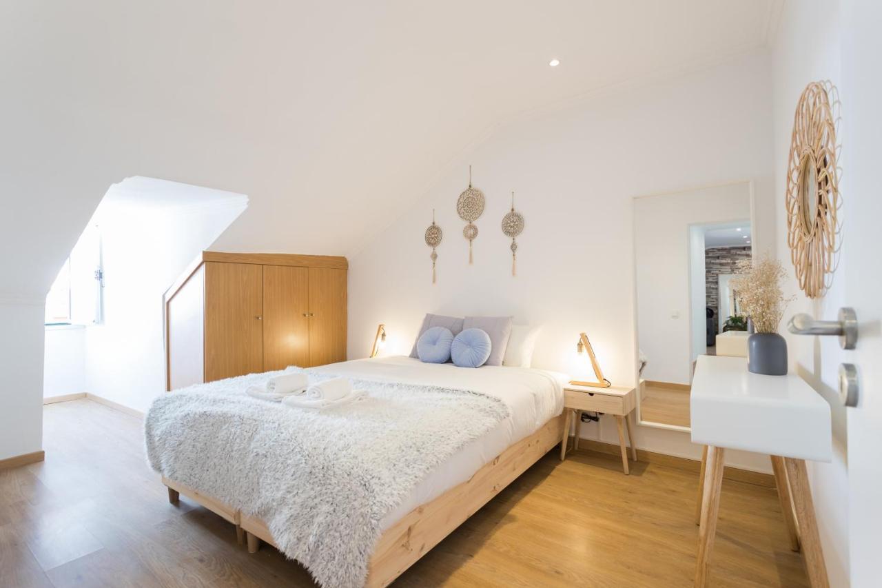 Ferienwohnung Rato Cozy 3Br W/Balcony - By Lu Holidays Lissabon Exterior foto