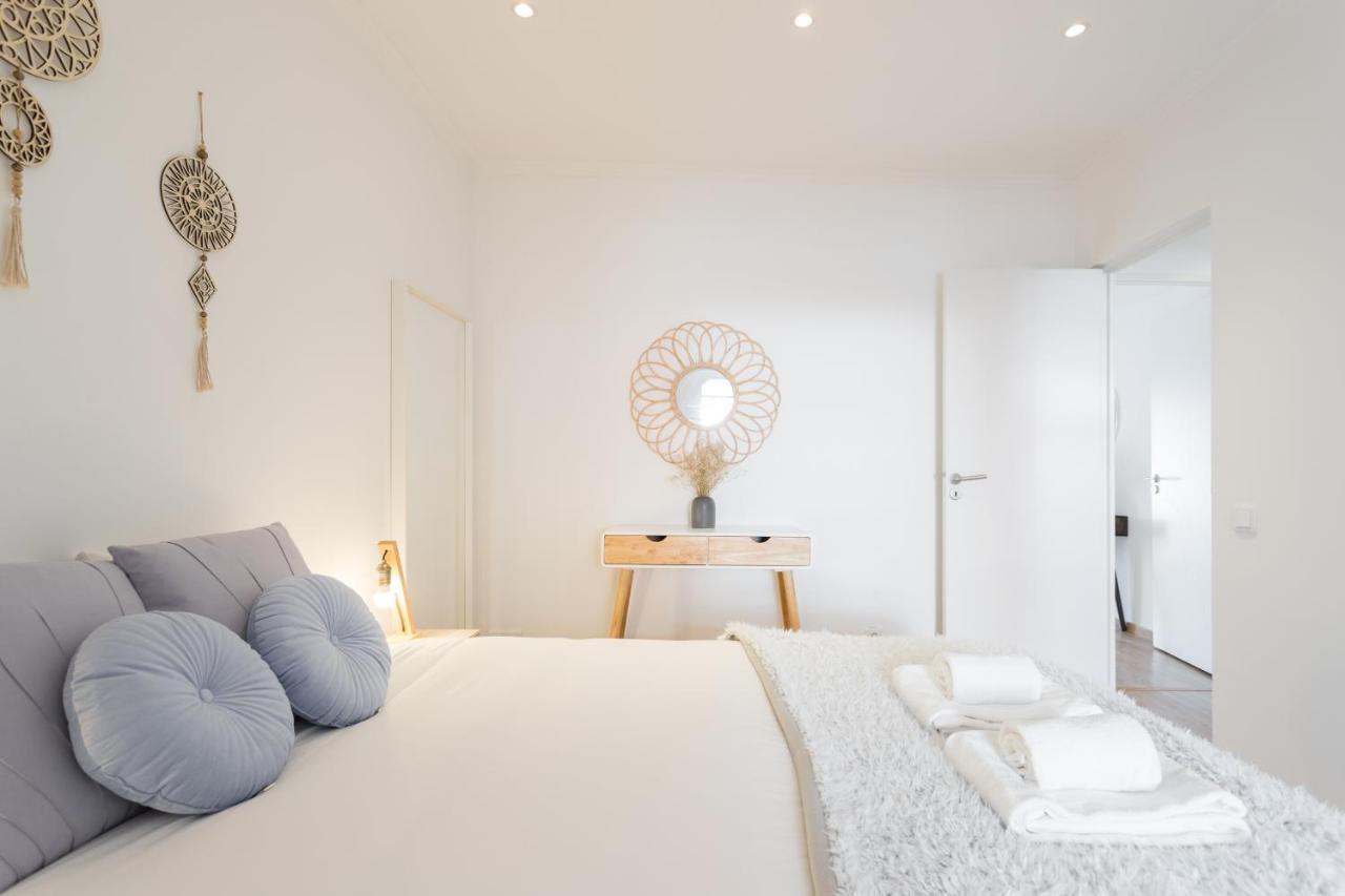 Ferienwohnung Rato Cozy 3Br W/Balcony - By Lu Holidays Lissabon Exterior foto