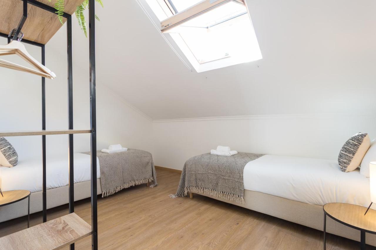 Ferienwohnung Rato Cozy 3Br W/Balcony - By Lu Holidays Lissabon Exterior foto
