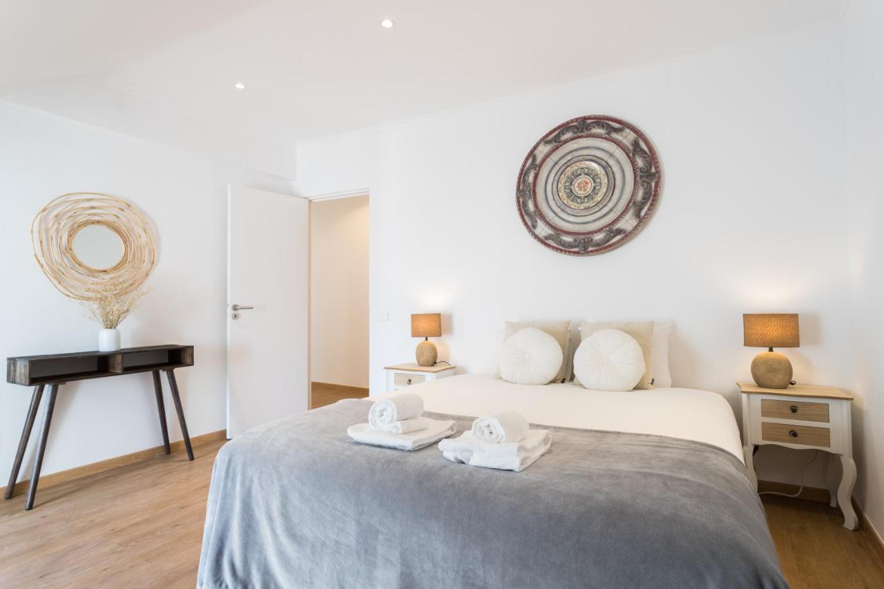 Ferienwohnung Rato Cozy 3Br W/Balcony - By Lu Holidays Lissabon Exterior foto